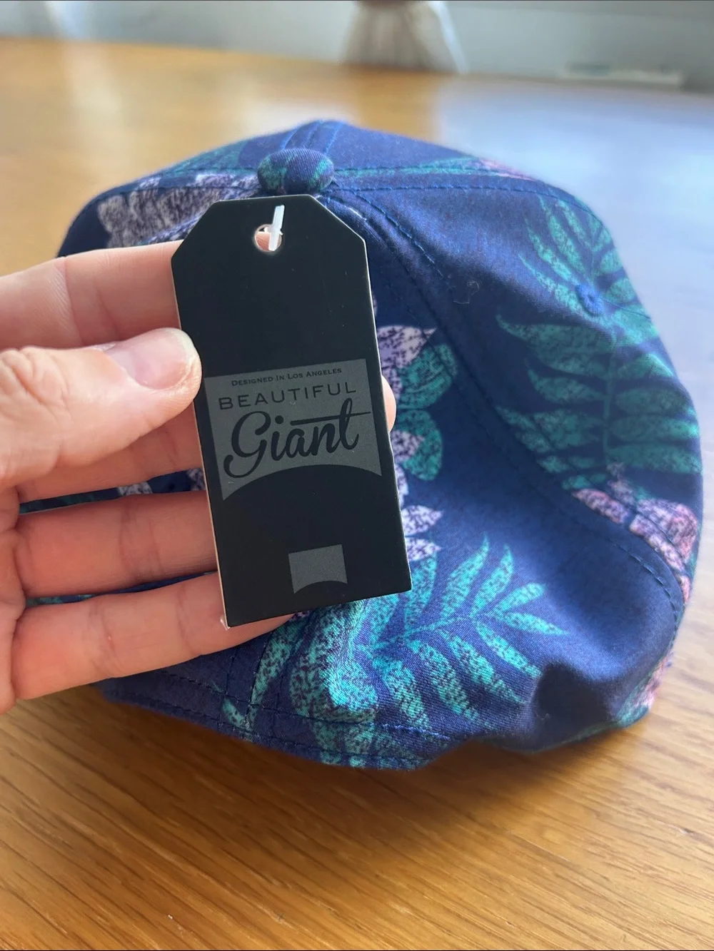 NWT Beautiful Giant Snap Back. One size. - Picture 5 of 7